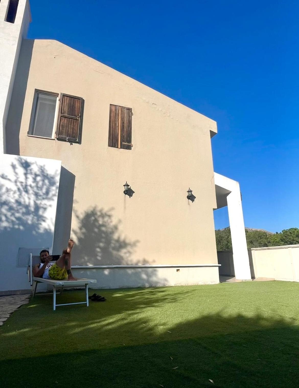 Villa Vittoria Solanas  Exterior foto